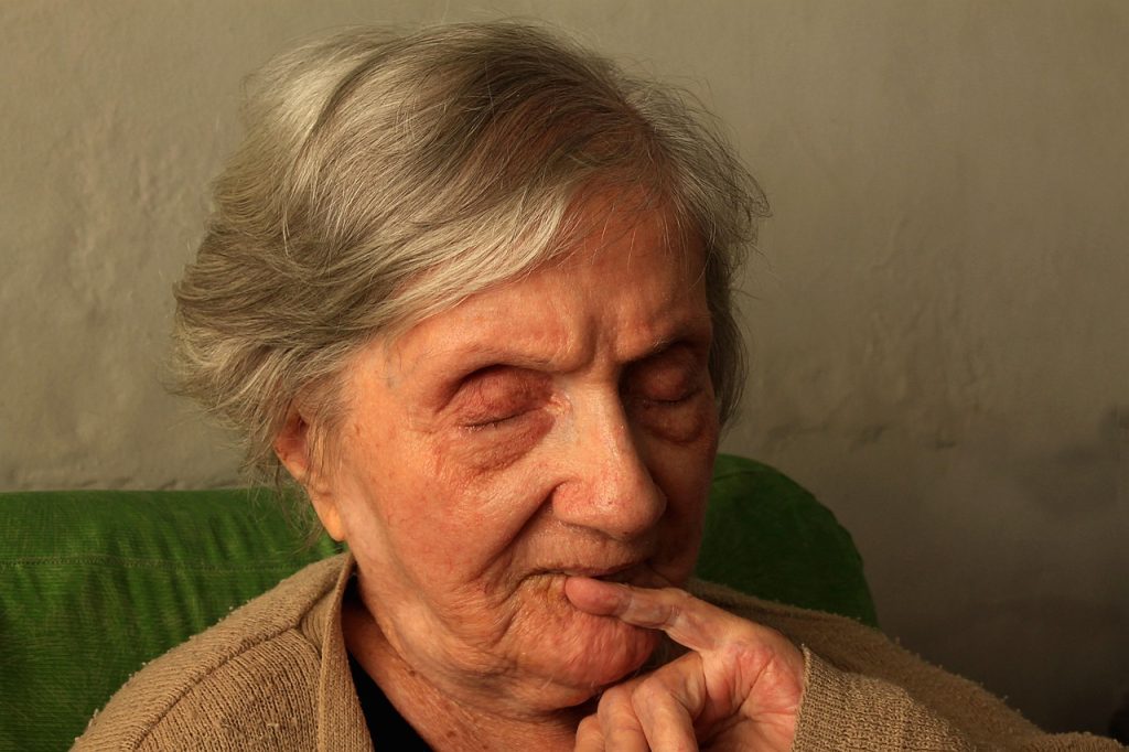 A Verona 17 centri Alzheimer per aiutare i malati e le famiglie 1 grandma 1937451 1280