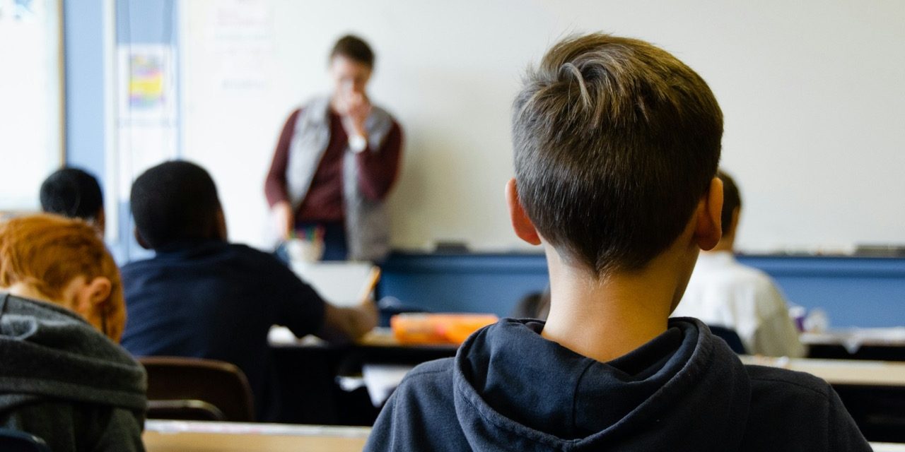 Aggressioni a scuola, il segnale che non sappiamo ascoltare: prevenire non significa cercare un colpevole