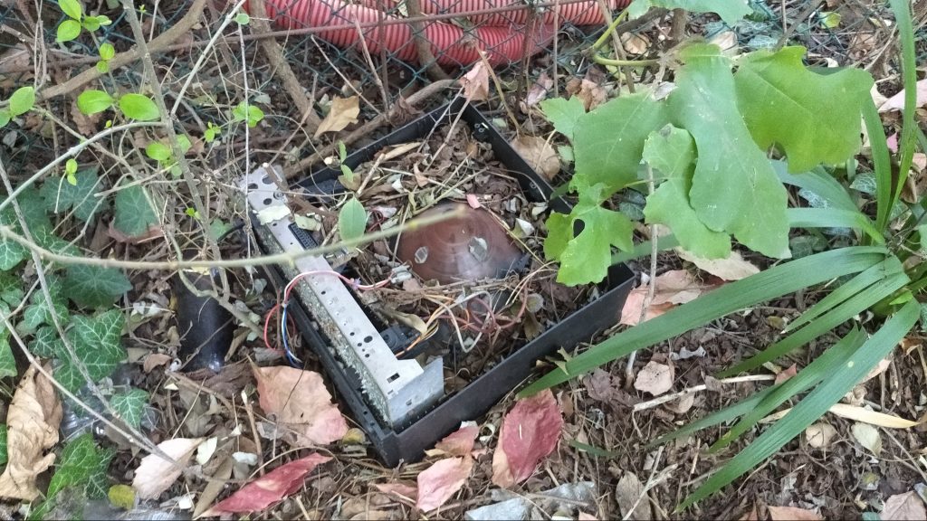 Un richiamo di sgombero di RFI disatteso da più di 5 anni 6 A lato di via Albere. 9