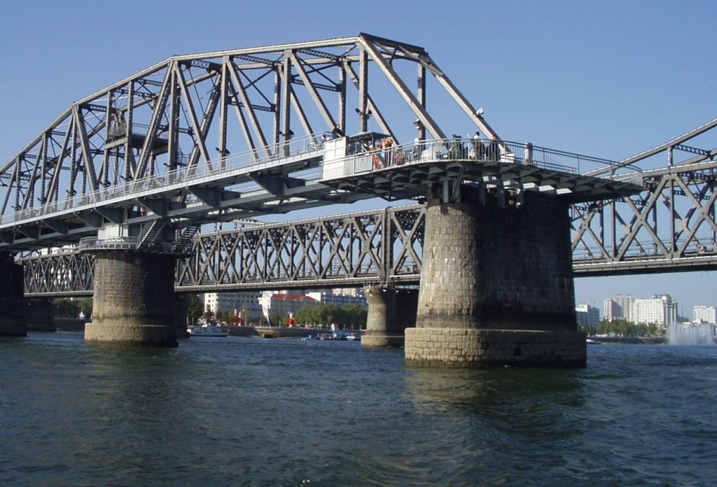 Kim Jong-Un è vivo 2 Dandong Bruecke
