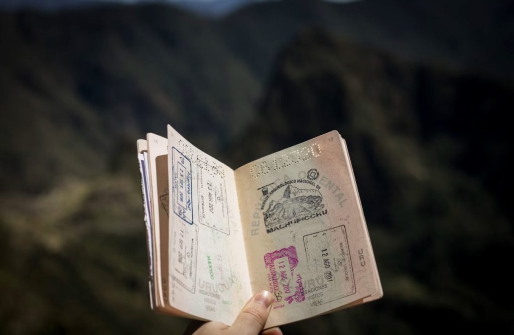 Passaporti, a Legnago chiude lo sportello in municipio 2 Passaporti, a Legnago chiude lo sportello in municipio