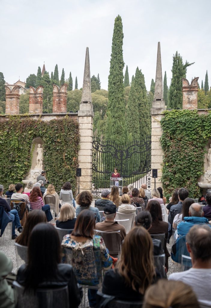 Verona legge insieme: centinaia di persone protagoniste di “La lettura è di tutti!” 2 IMG 5895