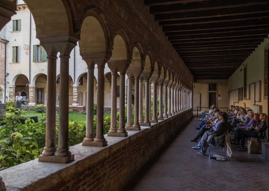 Verona legge insieme: centinaia di persone protagoniste di “La lettura è di tutti!” 1 IMG 5896