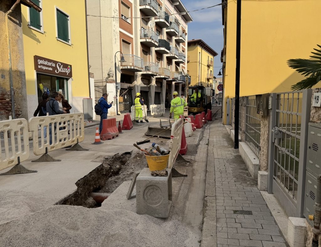 Bussolengo, rinnovo della rete idrica in via San Valentino 1 IMG 5960