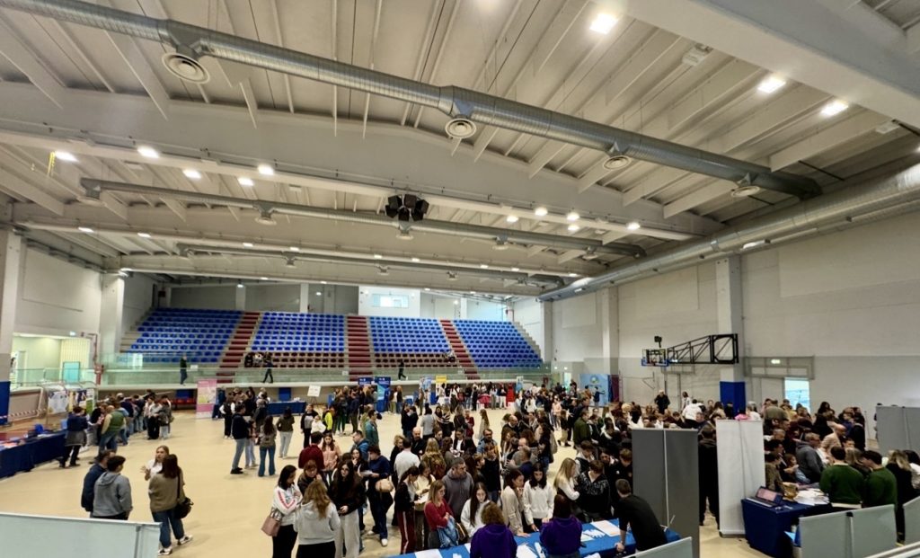 Villafranca, il Salone dell’Orientamento alla quarta edizione: dieci ore per scegliere la scuola superiore 2 IMG 6018
