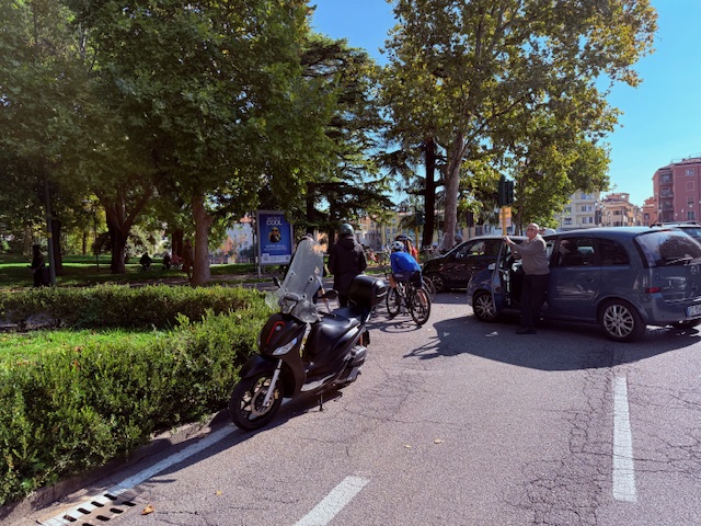 I ciclisti del giro del Veneto passano in città. Disagi evitabili 1 IMG 7568