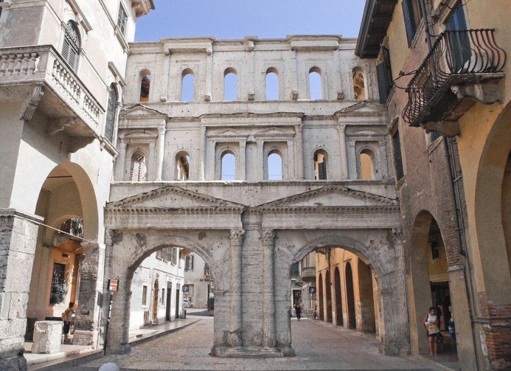 Manovre salvavita per bambini, lezioni gratuite a Porta Borsari 3 Manovre salvavita per bambini, lezioni gratuite a Porta Borsari