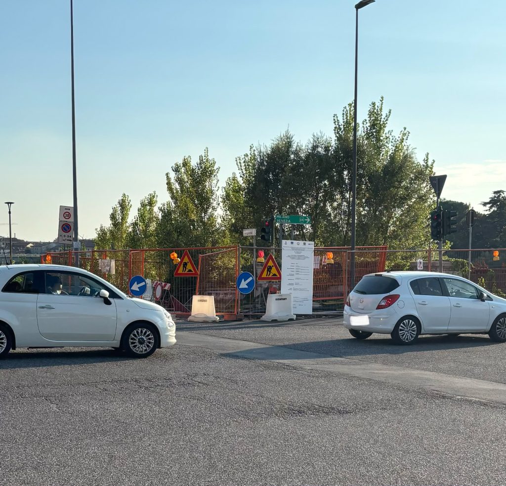 Cantieri eterni mentre Tommasi pensa alle ciclabili 2 WhatsApp Image 2026 10 07 at 12.16.52 1