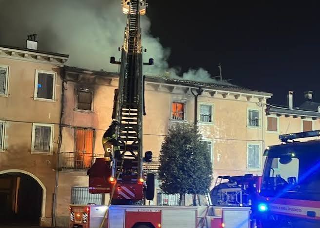 Sommacampagna, il Comune contribuisce alle spese dei Vigili del Fuoco volontari 1 images 1 2