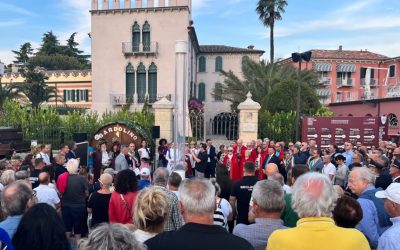 Bardolino, partita la 95ª Festa dell’Uva: mille volontari e oltre 30 stand