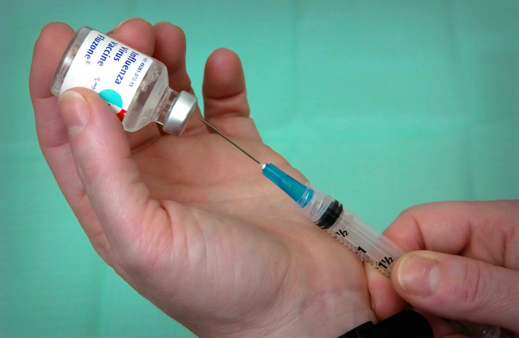 Influenza, al via le vaccinazioni in 116 farmacie 1 vaccino influ