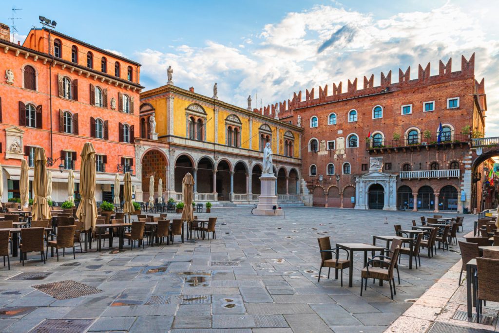 Tanti i negozi in centro che chiudono 2 verona piazza dei signori