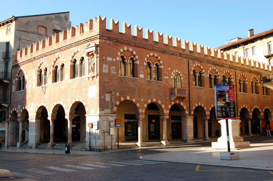 Domus Mercatorum di Verona