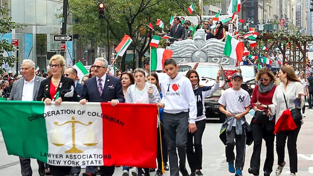 Sfilata della comunità italiana negli Stati Uniti durante il Columbus Day