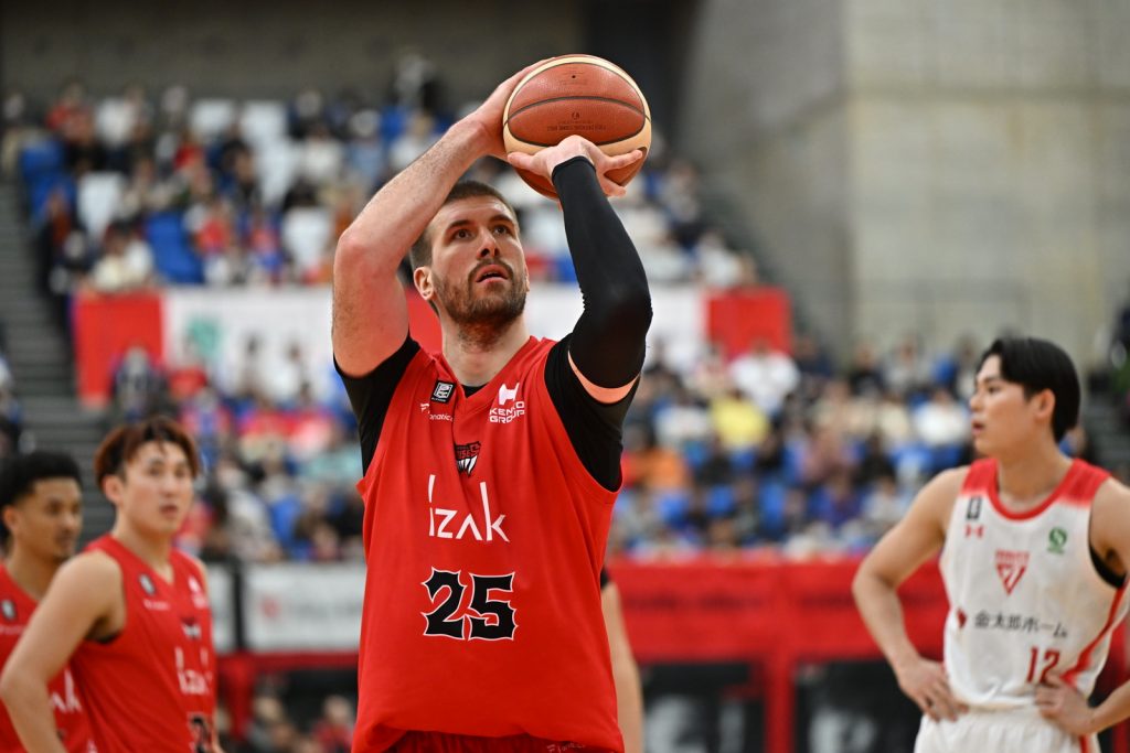 Ivan Buva firma con la Scaligera Basket per il resto della stagione